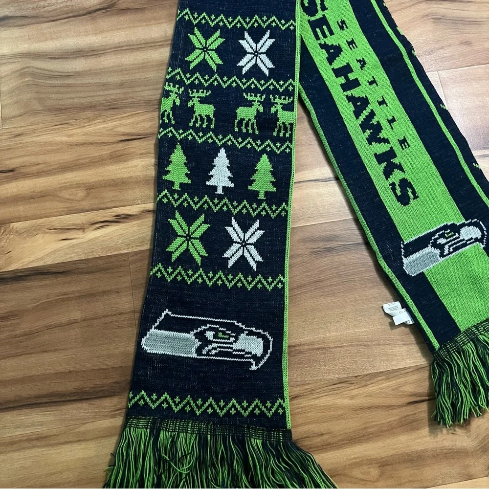FOCO Forever Collectables NFL Seattle Seahawks‎ Reversible Ugly Scarf